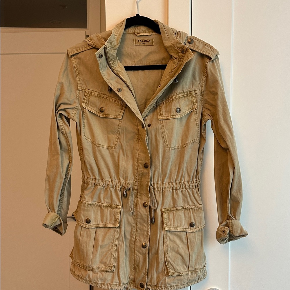 Aritzia Talula Beige Jacket